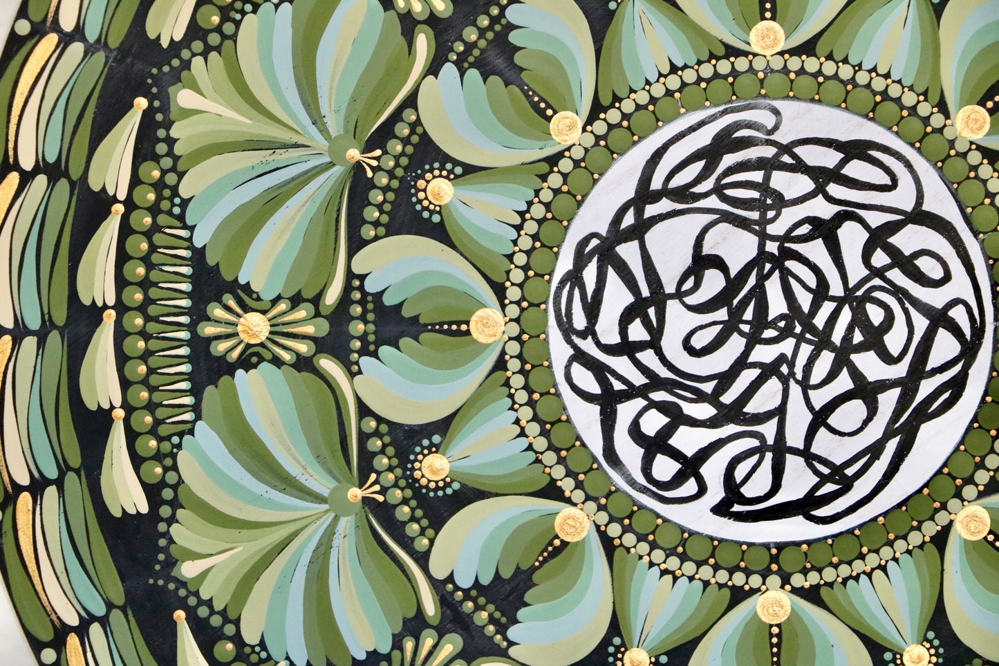 A chaotic mind in a perfectly harmonious universe
